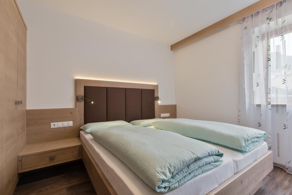 Apartments Ciasa Costa บาเดีย ภายนอก รูปภาพ
