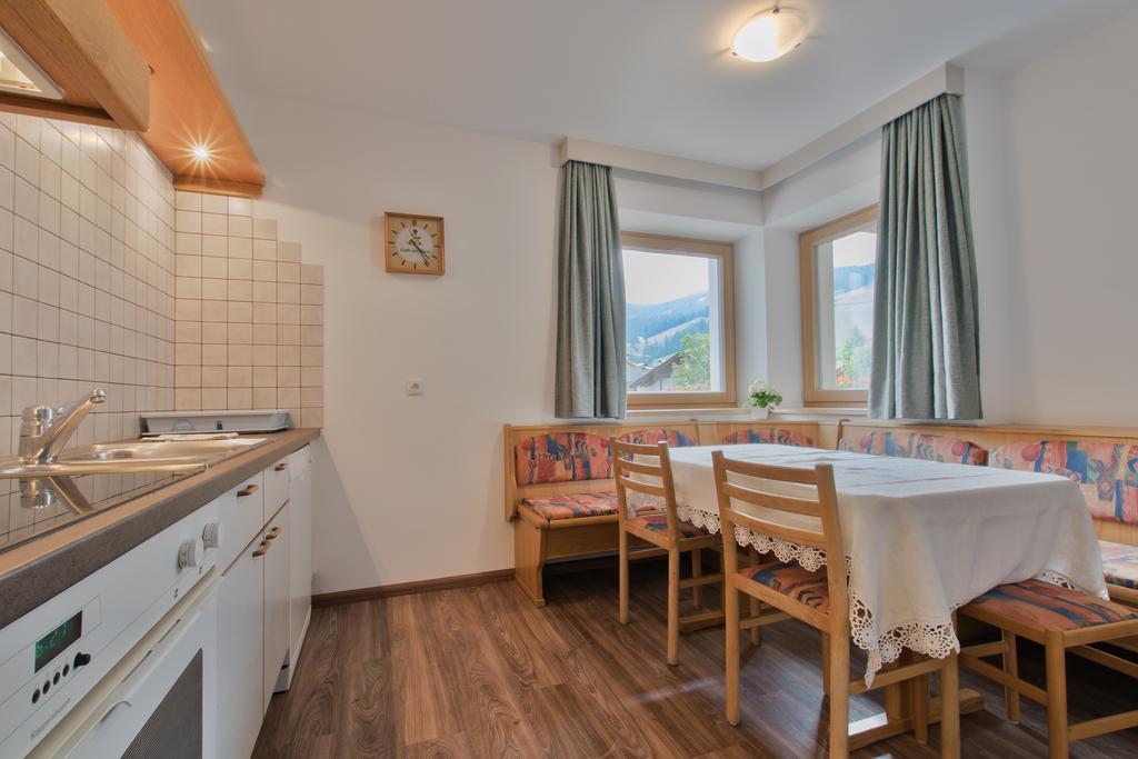 Apartments Ciasa Costa บาเดีย ภายนอก รูปภาพ