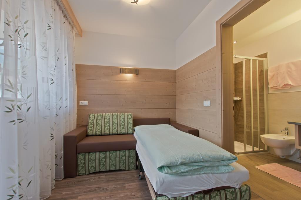 Apartments Ciasa Costa บาเดีย ภายนอก รูปภาพ